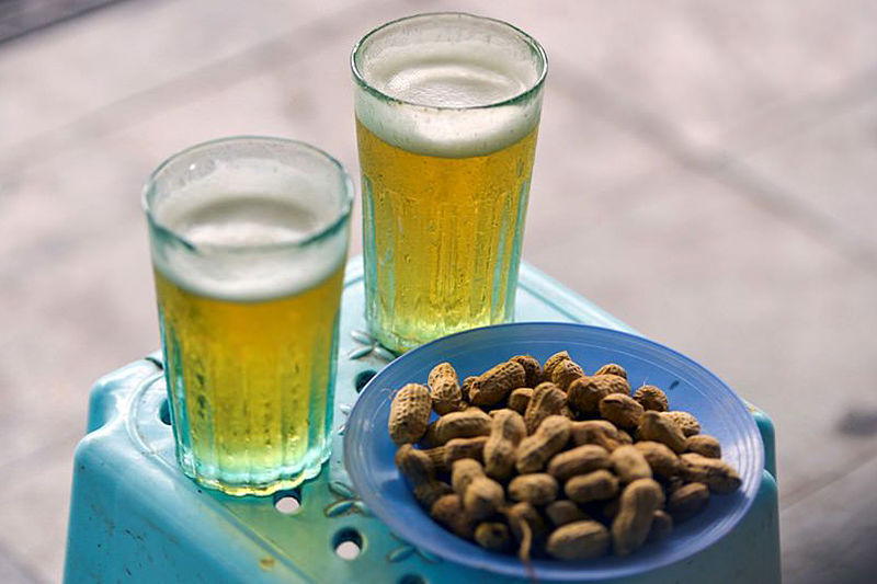 Bia-Hoi-Hanoi-An-Iconic-Hanoi-Beer-Brand