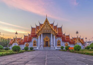 Thailand-temple-2560x960_tcm8-155564