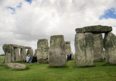 Guide-to-visiting-Stonehenge-in-England